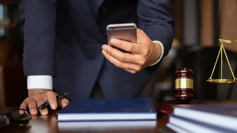 وکیل تلفنی