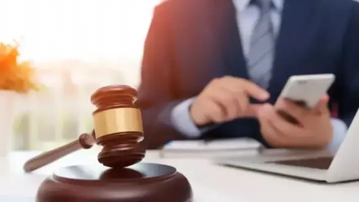  شماره وکیل تلفنی